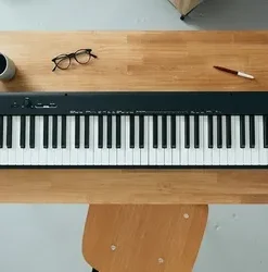 Alternative view of PIANO CASIO CDP-S 88T 10 SO 64 POLIFUSB